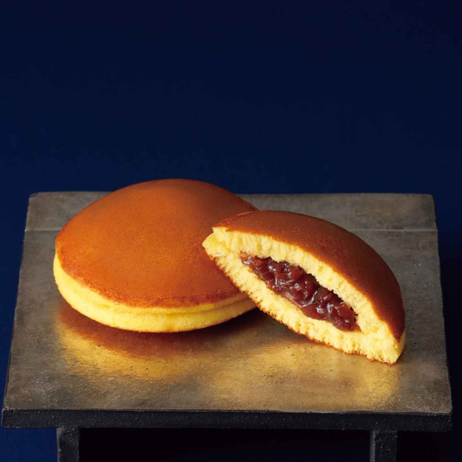 Bunmeido Tsukimikasa Japanese Dorayaki Pancake 10-Piece Sweet Snack Pack