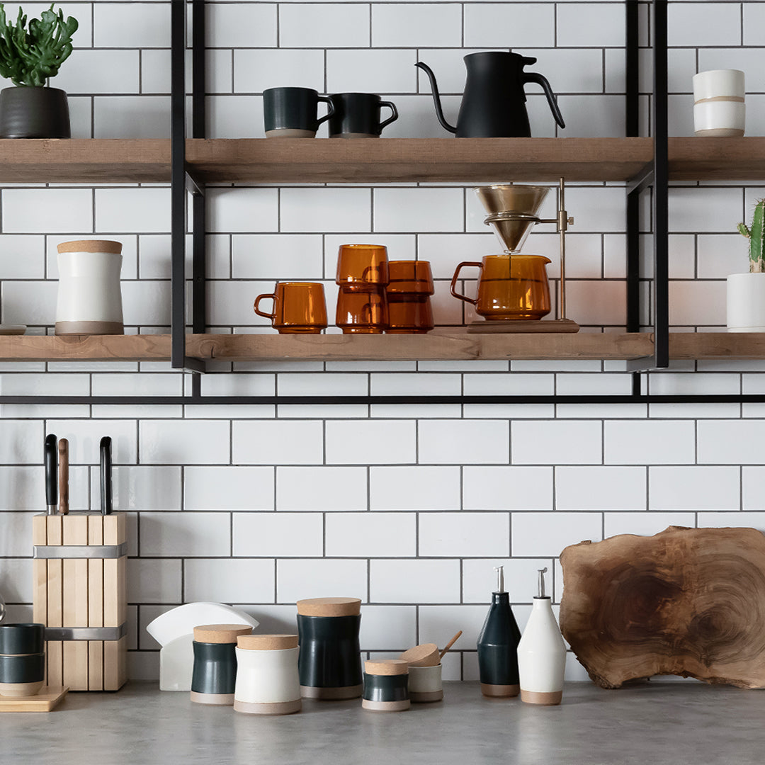KINTO CLK-211 Porcelain Canister 100 mm, CLK-211 Porcelain Canister 100 mm in White or Black Holding 400 mL, Container microwave and dishwasher safe, Made in Japan and China (cork lid), 10 x 10 x 10.5 cm and 350 g, White or Black