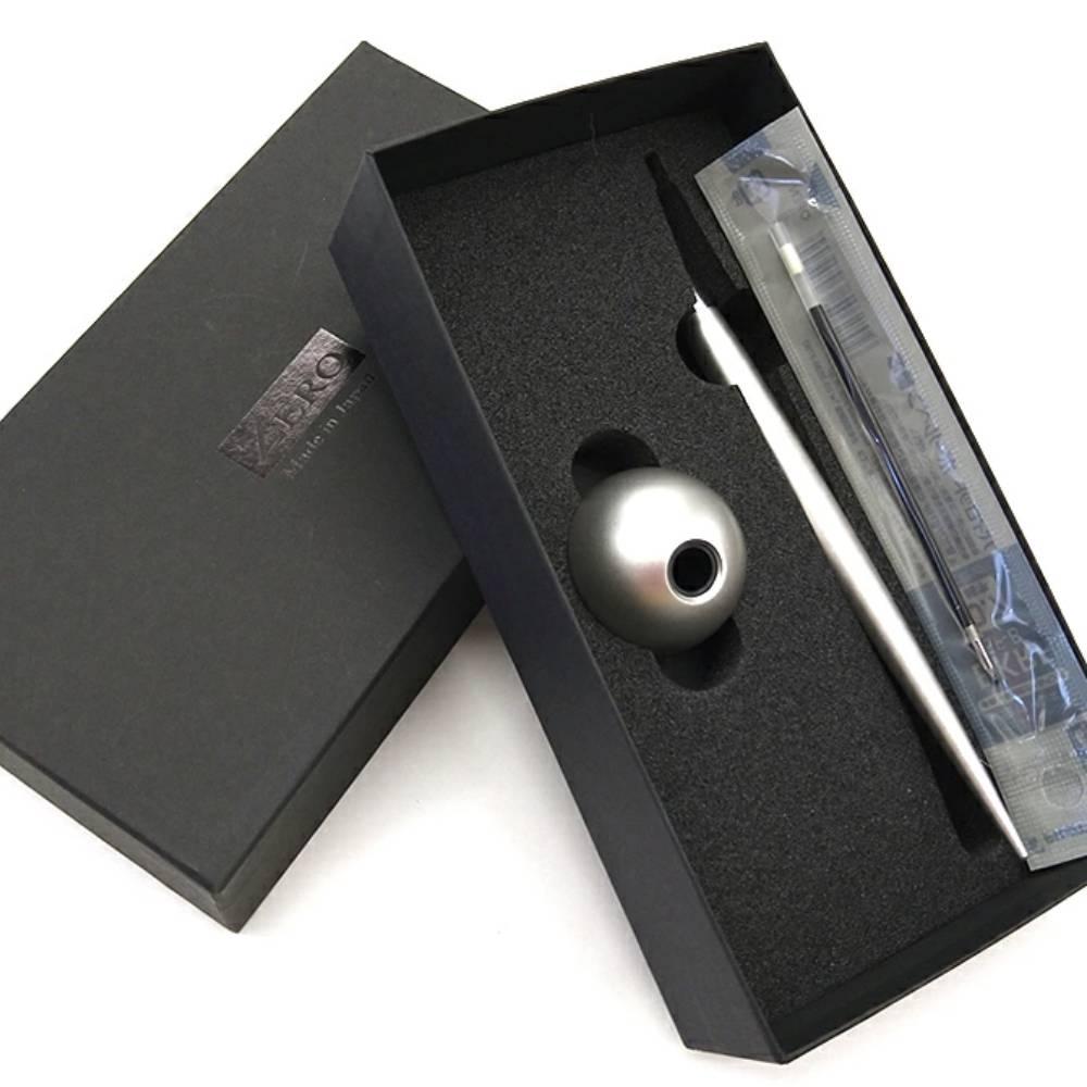 Delight Labo Sand Silver Ballpoint Pen with Elegant Stand Set