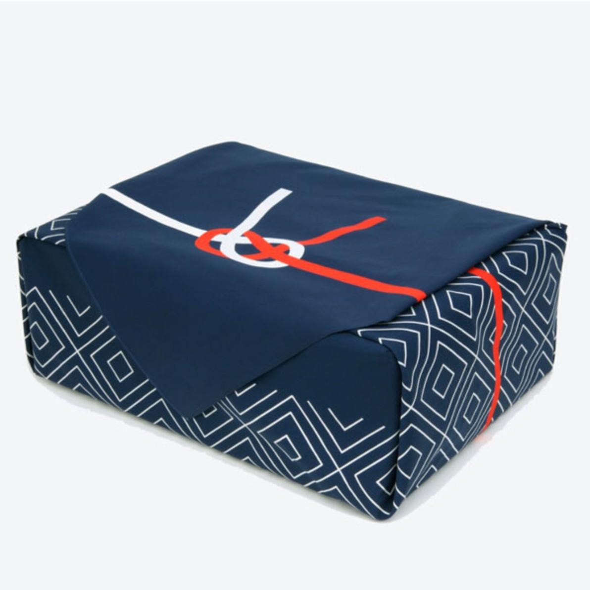 90cm 100% Cotton Japanese Furoshiki wrapping cloth with traditional blue and red Celebration Knot design