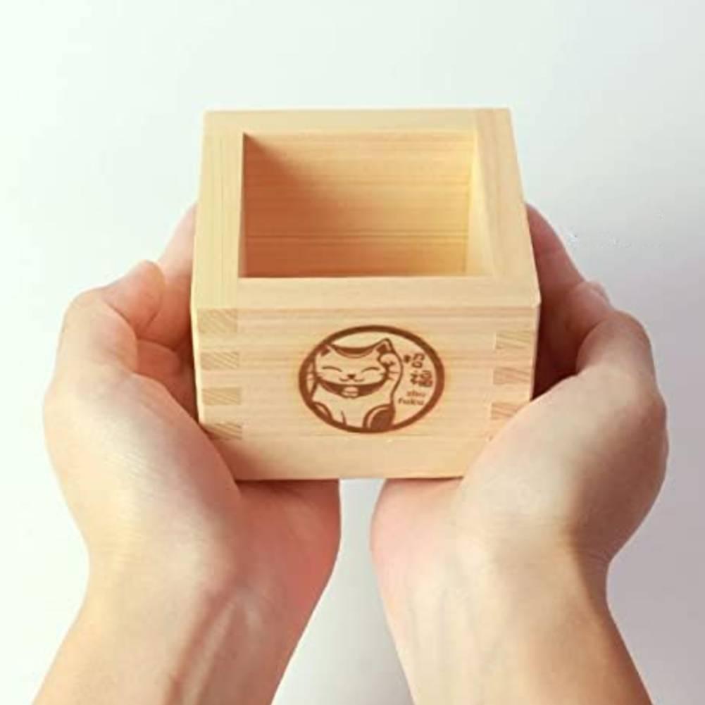 Hinoki Masu Japanese Cypress Sake Cup with Maneki Neko
