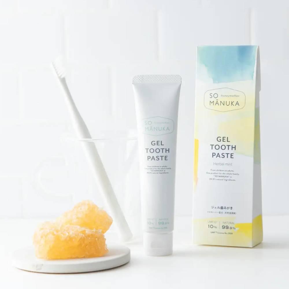 Honey Mother Natural Manuka Honey Gel Toothpaste 45g tube showcasing its natural ingredients