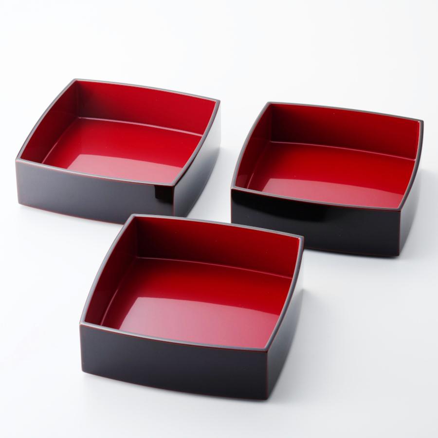 Isuke Three‑Tier Lacquerware Bento Box – 18 cm Traditional Japanese Lunchware