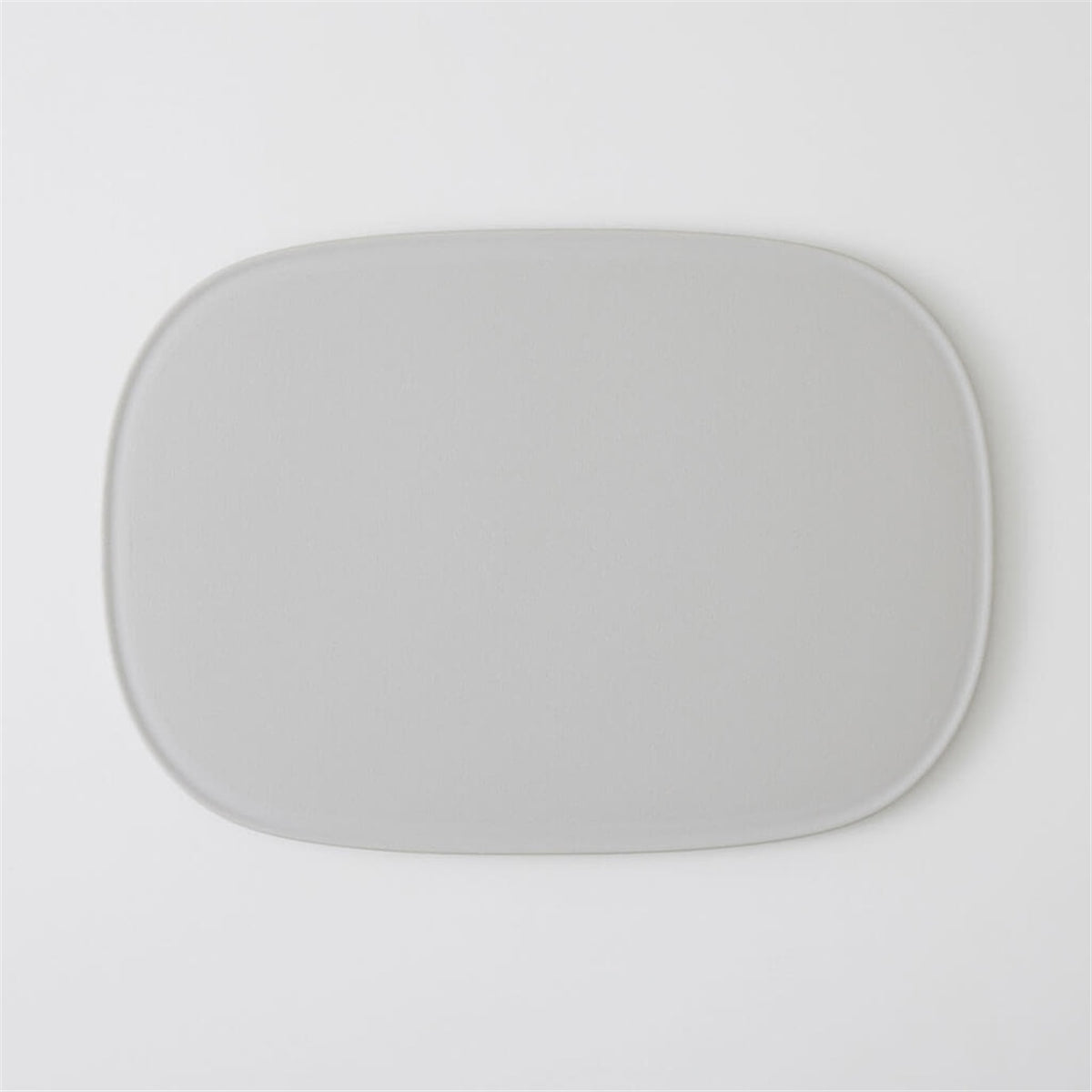 marna Scratch-Resistant Cutting Board M, Scratch-Resistant Cutting Board M in Dark Grey or Grey, TPU Surface With Antibacterial Cut Face, Finger Notch, Bleach Safe, Not for Boiling, Made in China, 36.4 x 25.5 x 1.3 cm and 759 g, Dark Grey or Grey