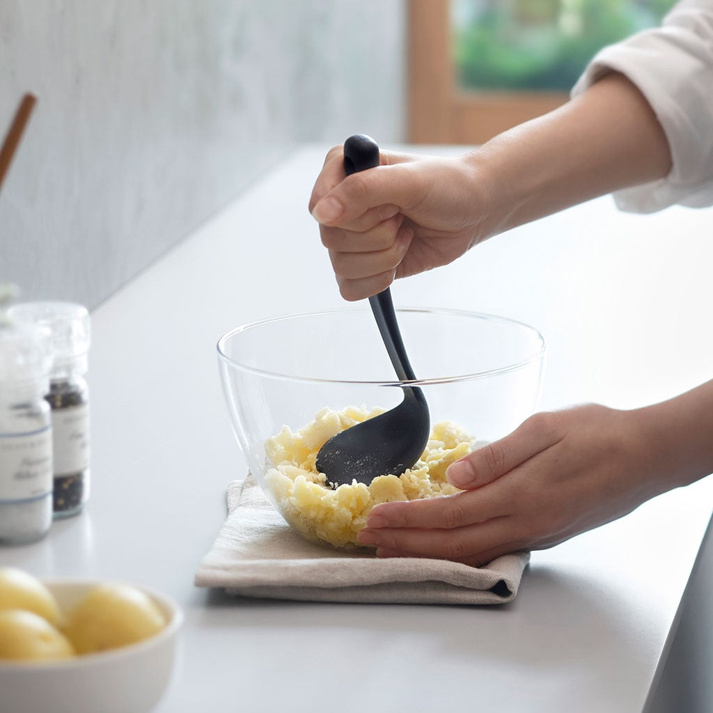 marna Spoon Masher, Nylon Spoon Masher With a Thick Rounded Handle for Pressing With Your Body Weight, Bumps Stop Slipping on Round Foods, No Holes to Clog, Hook Hole for Hanging, 230 Degrees C, Made in China, 5.9 x 19.9 x 6.8 cm and 63 g, Dark Grey