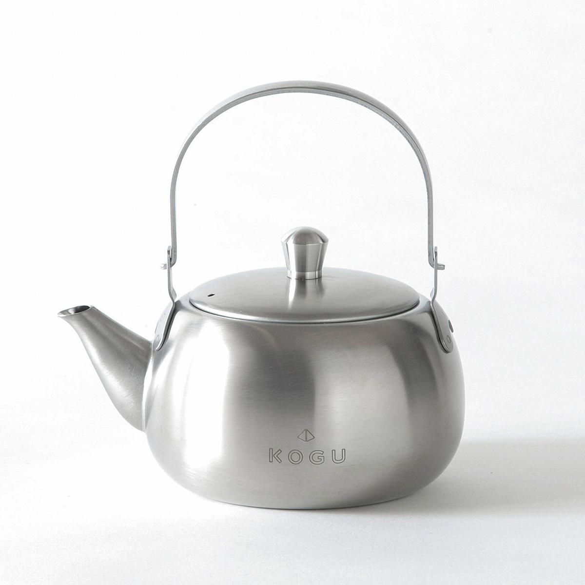 Kogu 500ml Stainless Steel Teapot with minimalist design and built-in strainer made in Tsubame-Sanjo Japan