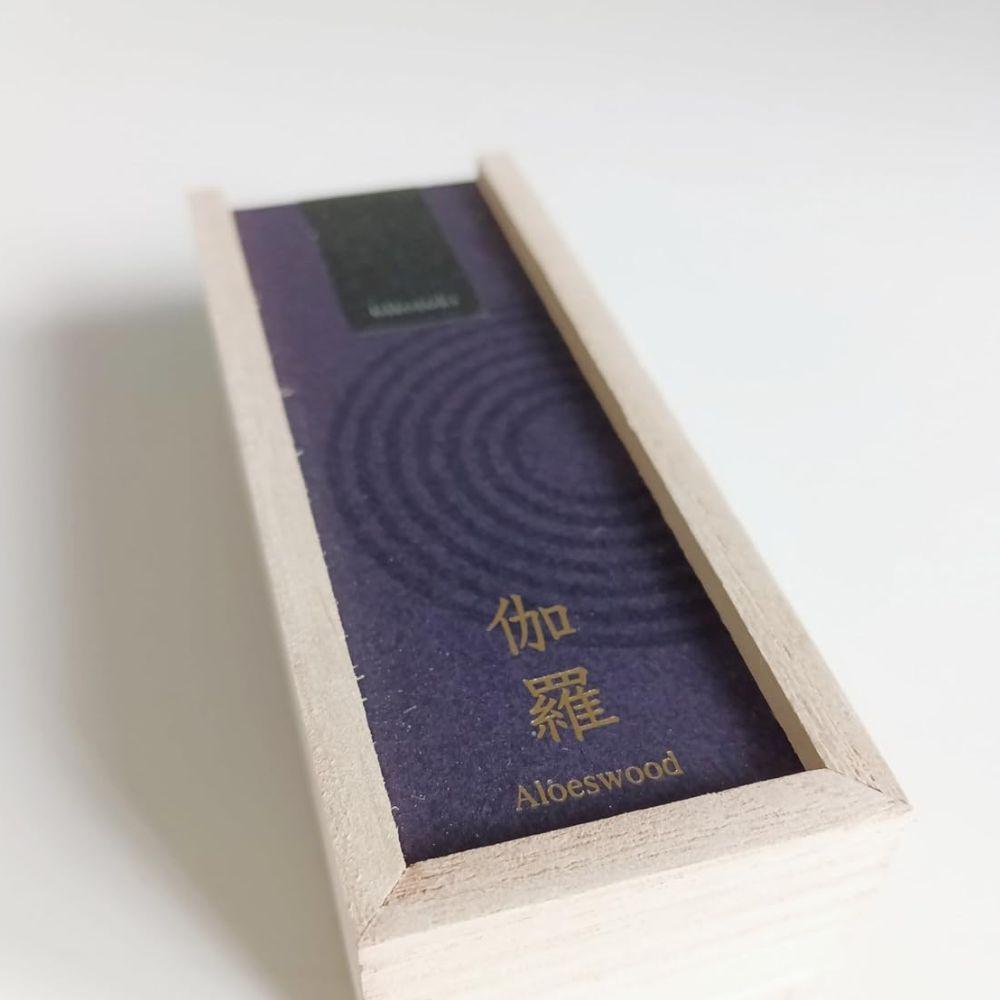 Kousaido Hitotoki Premium Kyara Agarwood Incense – 15 Luxury Sticks