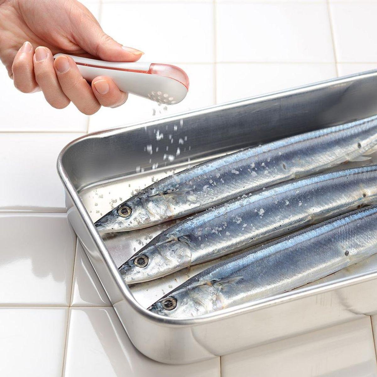 Leye 1‑Teaspoon Salt Shaker Measuring Spoon with Sieve