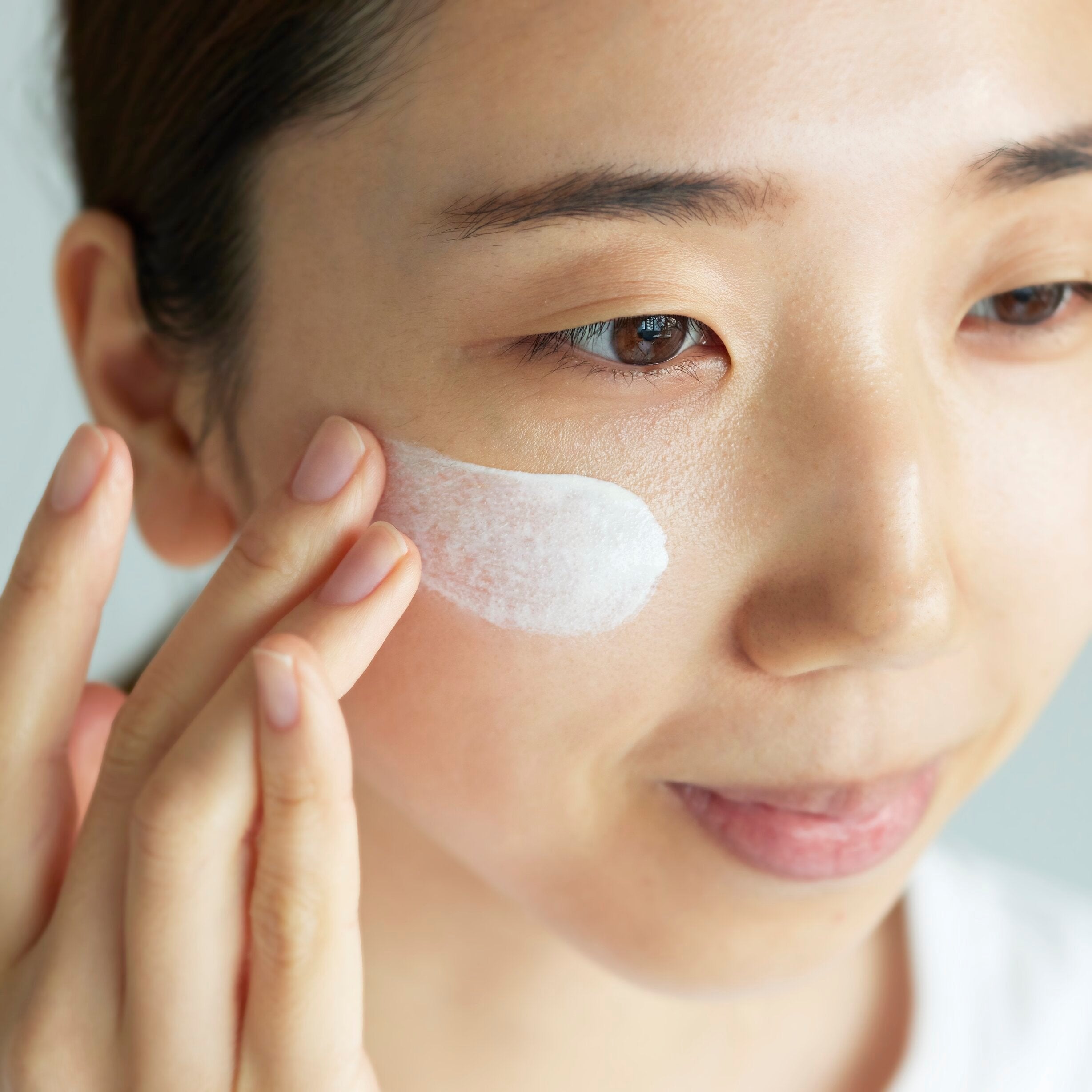 Naturaglacé Hydrating Skin Balancing Makeup Base SPF31 25ml