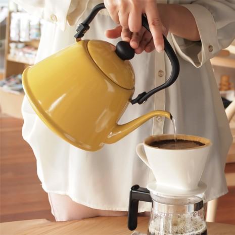 Noda Horo Yellow Enamel Gooseneck Drip Kettle – 2L Capacity