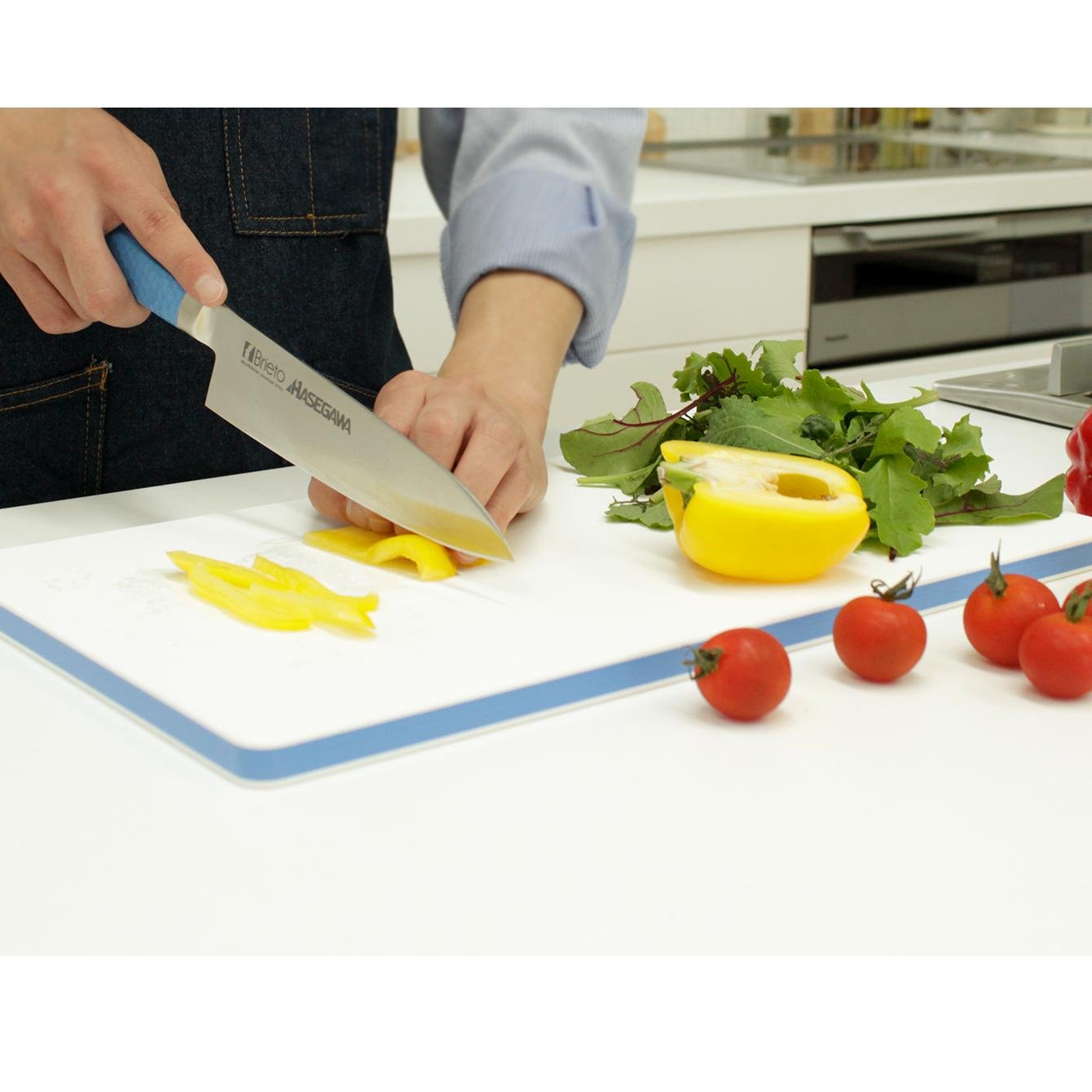 Hasegawa Antibacterial Lightweight Wood-Core Cutting Board – Medium & Large