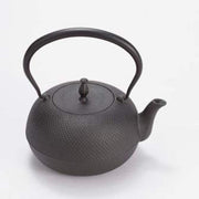 Oigen Nambu Cast Iron Tetsubin Kettle 1.2L with traditional Arare hailstone design and ergonomic handle