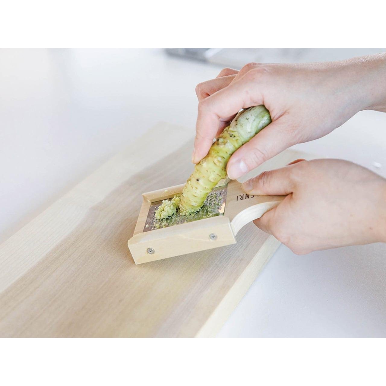 Premium Japanese Wooden Wasabi Grater with Magnolia Paddle
