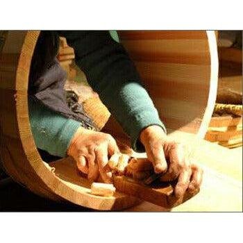 Handcrafted Umezawa Hinoki Cypress Bath Bucket with Aromatic Handle