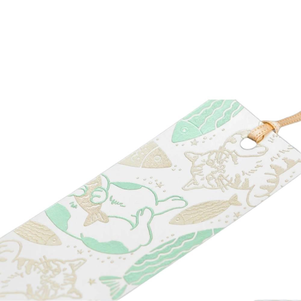 Rokkaku Foil Stamped Cat & Fish Bookmark – Elegant Design