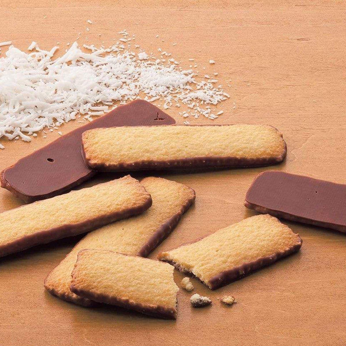 Royce Baton Coconut & Hazelnut Cacao Cookies – 50 Premium Japanese Treats