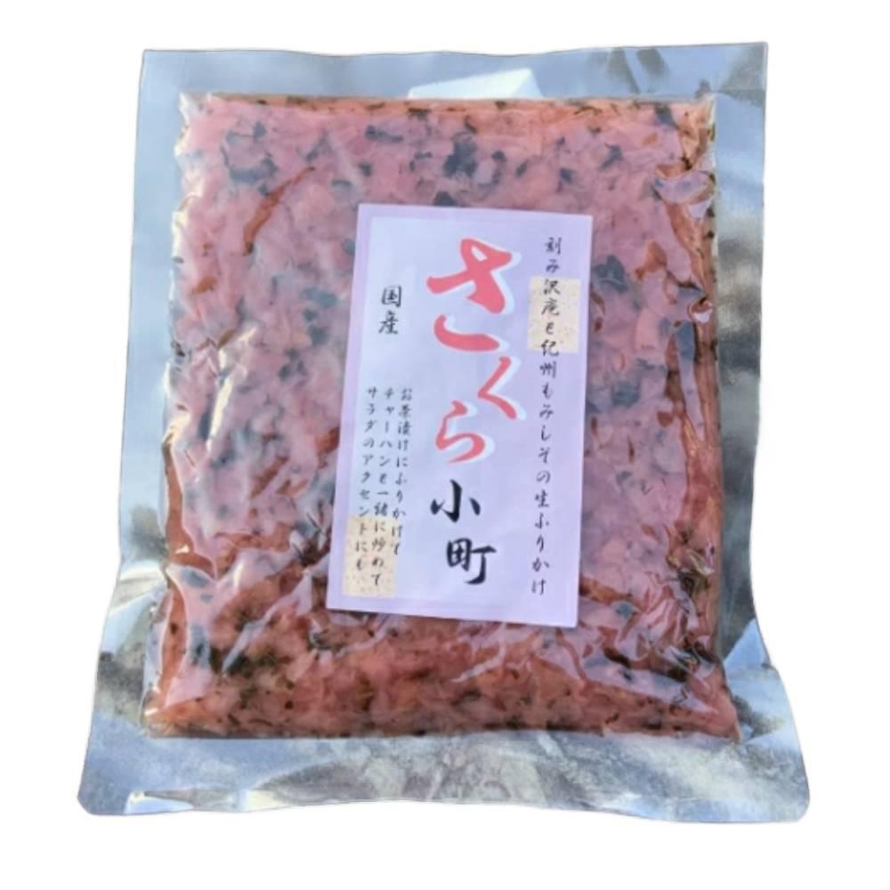 Sakura Komachi 120g package of soft texture pickled radish and shiso furikake seasoning