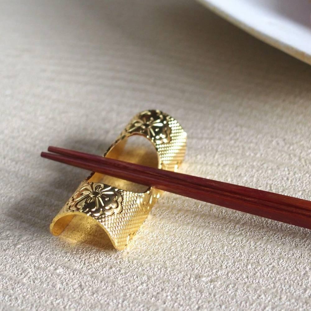 Tanabe Elegant Gold Chopstick Rest with Traditional Japanese Pattern
