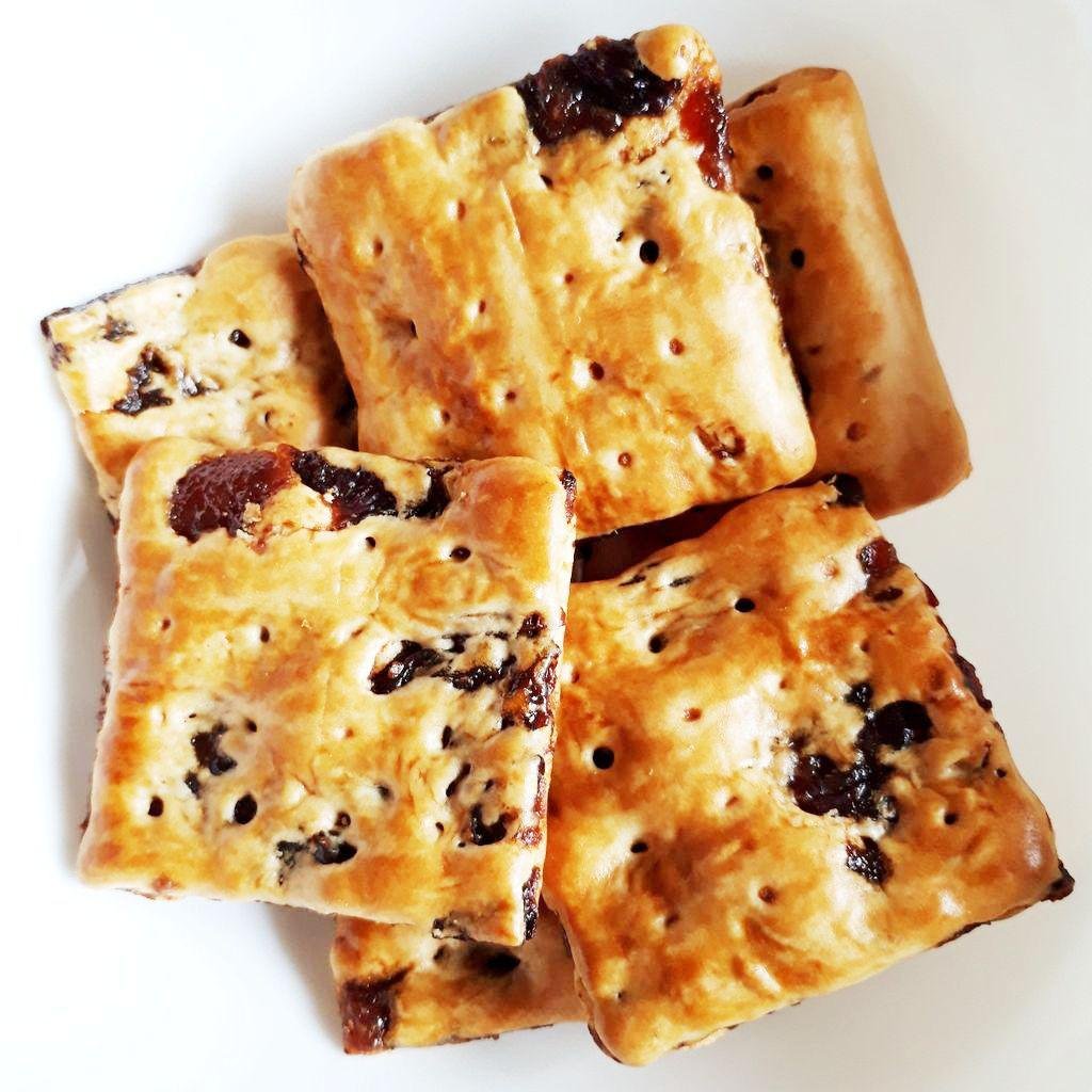 Tohato Soft Chewy All‑Raisin Old‑Fashioned Cookies 12‑Piece Pack