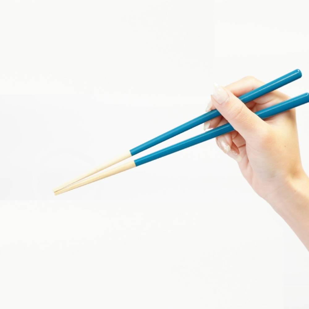 Non‑Slip Wooden Chopsticks 23 cm – Dishwasher Safe, Red/Blue/Black