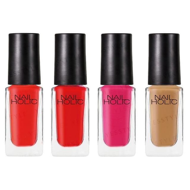 Kose Nail Holic Soulful Color [Color Name]: Close-up of vibrant, chip-resistant nail polish.