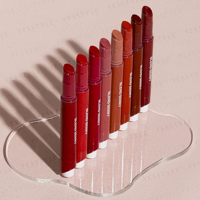 Kose Blend Berry Lip Balloon - Plumping and tinted lip serum with berry extracts