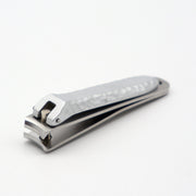 KIYA hammered nail clipper — hero