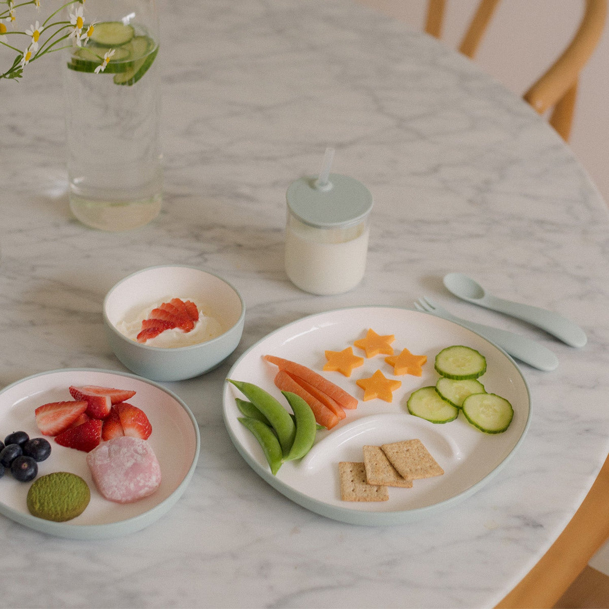 KINTO BONBO Polypropylene Bowl 110 mm, BONBO Polypropylene Bowl 110 mm in 4 Colours Holding 300 mL, Microwave and dishwasher safe, Made in China, 11 x 11 x 4.6 cm and 65 g, Ivory or Light Blue Grey or Earth Yellow or Earth Orange