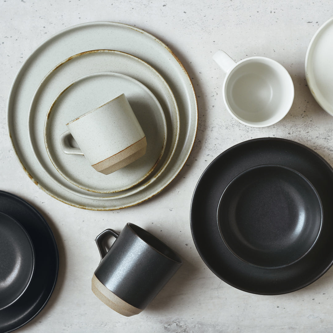 KINTO CLK-151 Porcelain Plate 200 mm, CLK-151 Porcelain Plate 200 mm in White, Beige or Black, Microwave and dishwasher safe, Made in Japan, 20 x 20 x 1.8 cm and 410 g, White or Beige or Black