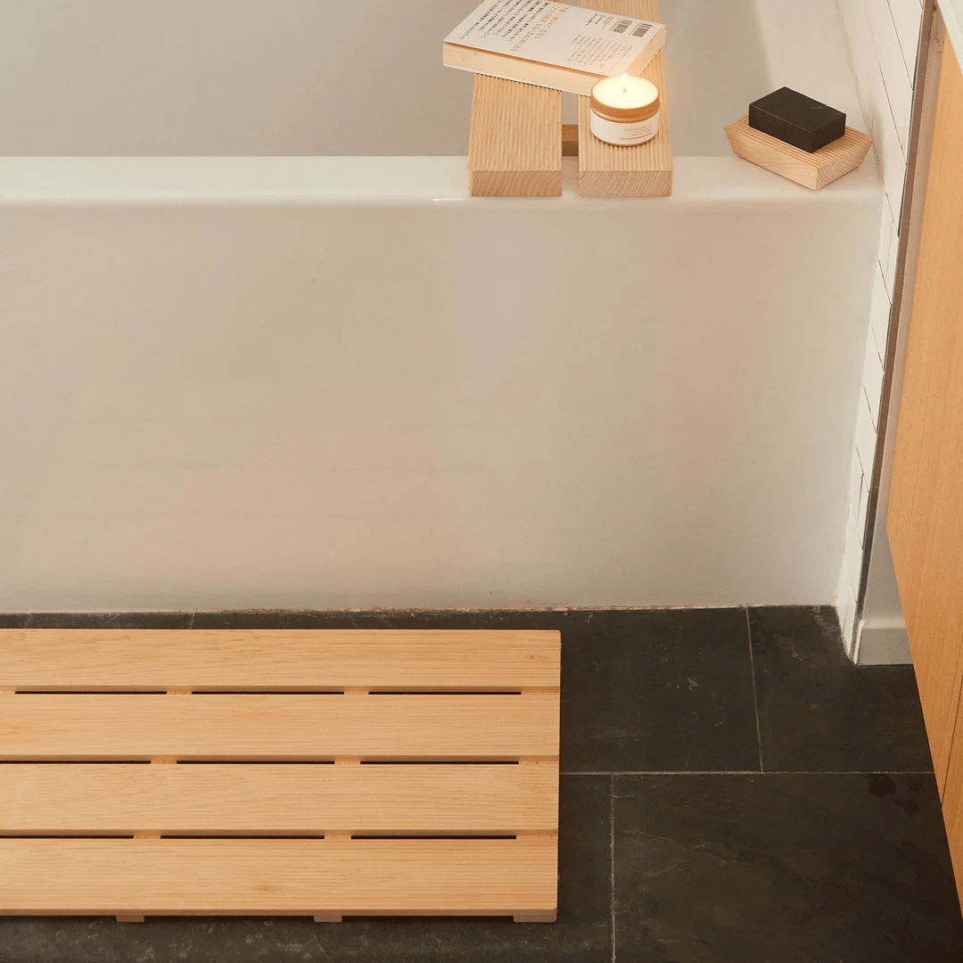 Tosaryu Shimanto Hinoki Bath Mat - Natural Japanese Cypress, Antibacterial, Quick-Dry Slatted Design, 35 x 45 cm