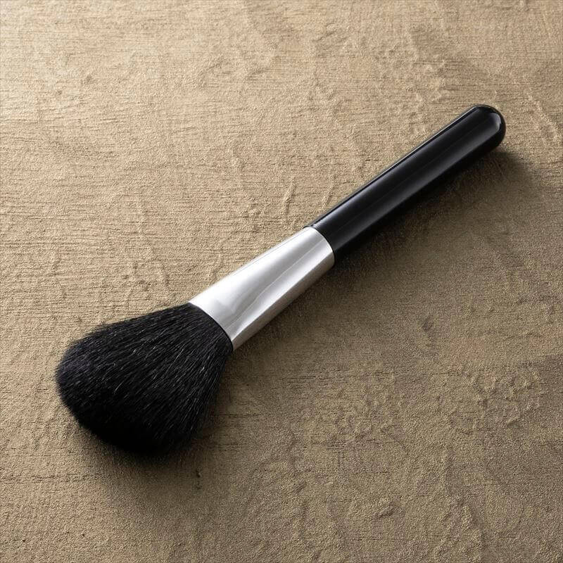 KAI Kumano Brush Makeup Brush Set of 6, Goat Hair Face and Cheek Brushes, Badger Eyebrow Brush and Three Horse Hair Eyeshadow Brushes, Made in Japan